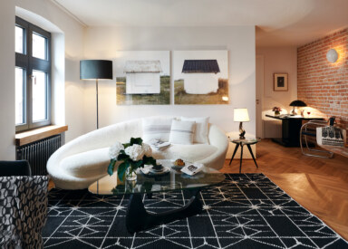 Luxury Living Slider 010 1952X1400