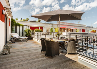 Luxury Living Teaser 09